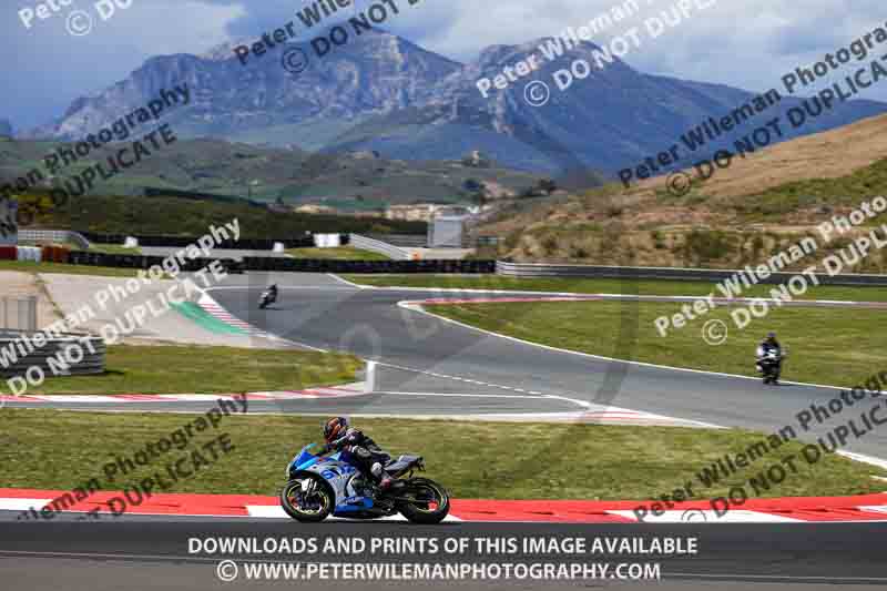 cadwell no limits trackday;cadwell park;cadwell park photographs;cadwell trackday photographs;enduro digital images;event digital images;eventdigitalimages;navarra;no limits trackdays;peter wileman photography;racing digital images;trackday digital images;trackday photos